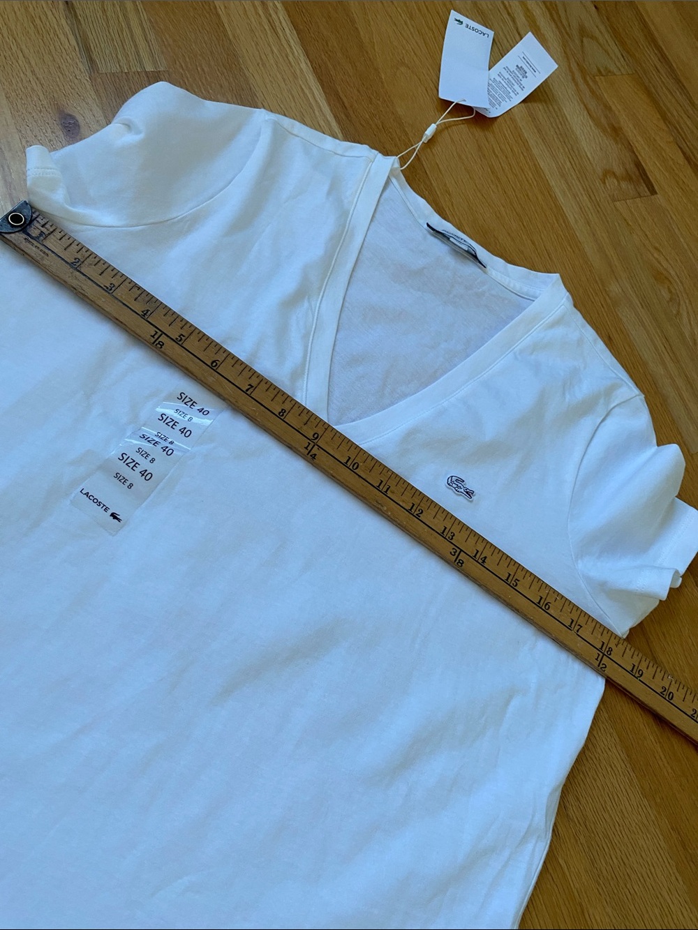 Lacoste NEW Women’s White V-Neck Short Sleeve Tee with Crocodile Logo - Picture 8 of 11